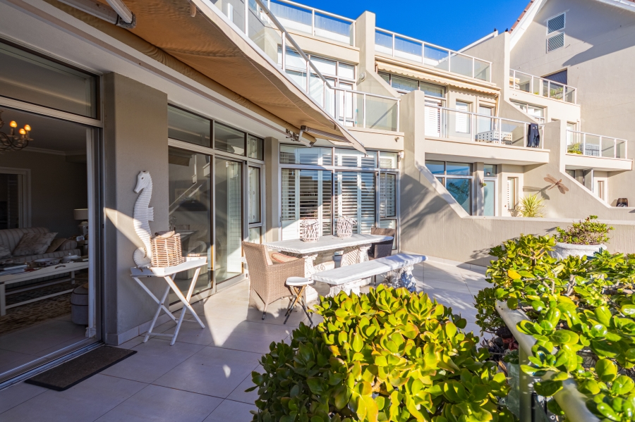 2 Bedroom Property for Sale in Table View Western Cape